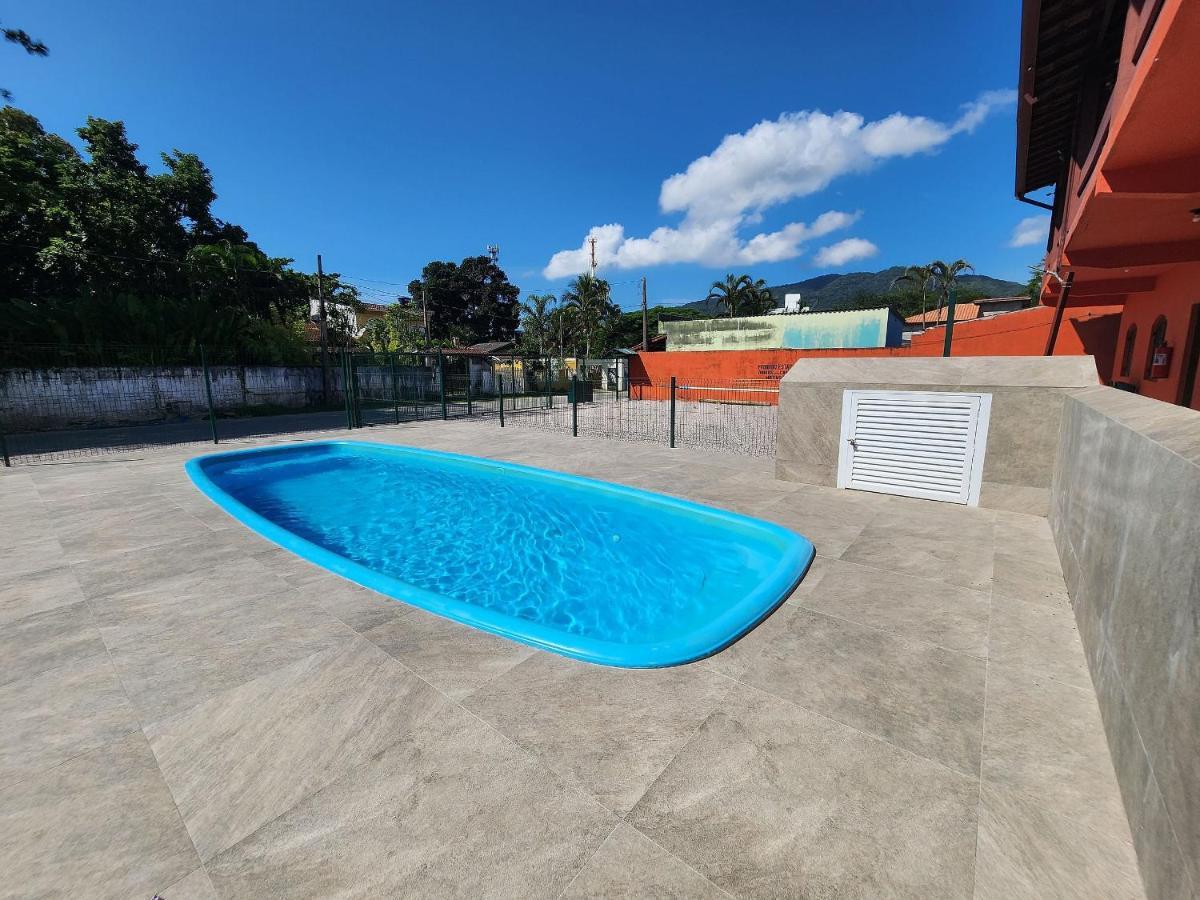 אובטובה 0001.03 - Maranduba - Apto - 2 Dormitorio - 8 Pessoas - 2 Quadras Do Mar - Piscina - Wi-Fi מראה חיצוני תמונה